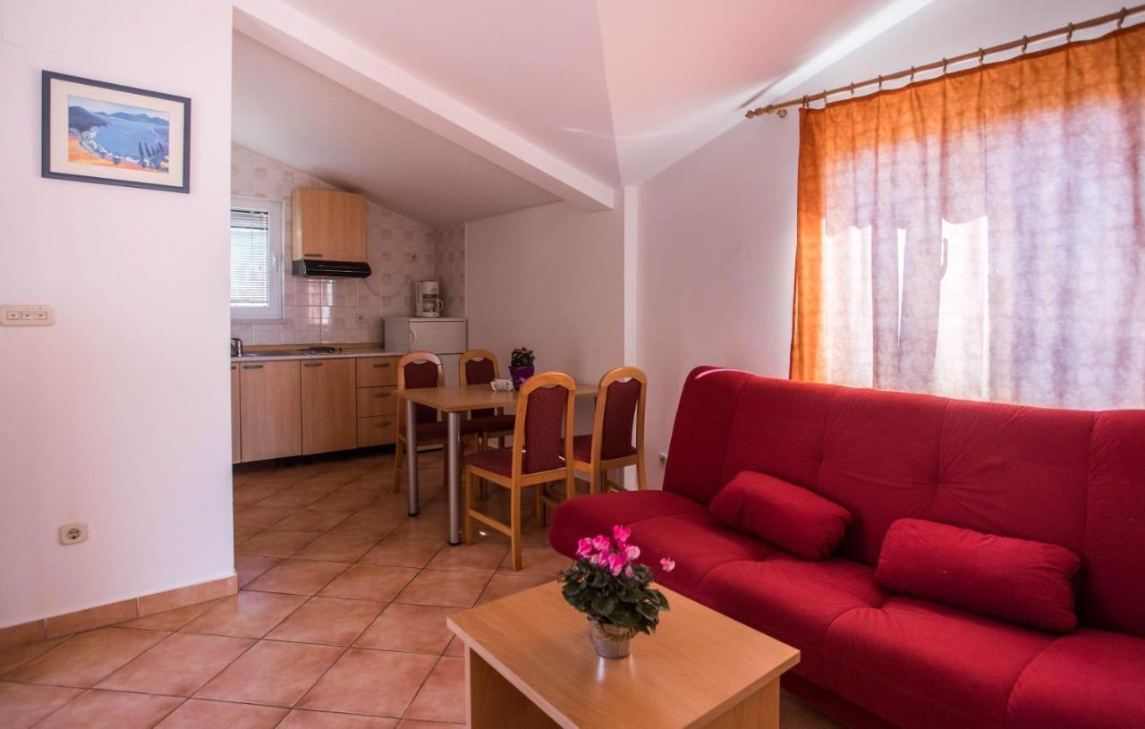 Apartmani Nikoletic Klek Exteriör bild