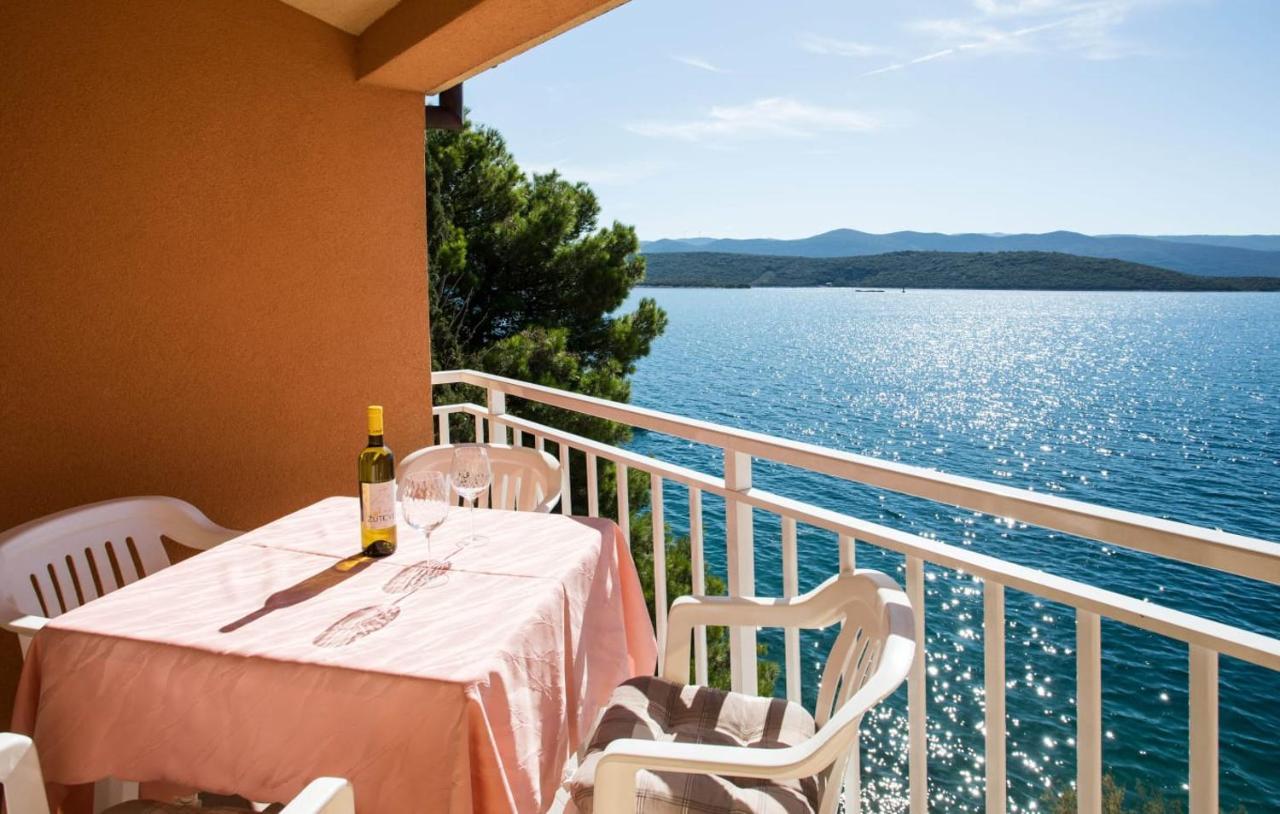 Apartmani Nikoletic Klek Exteriör bild