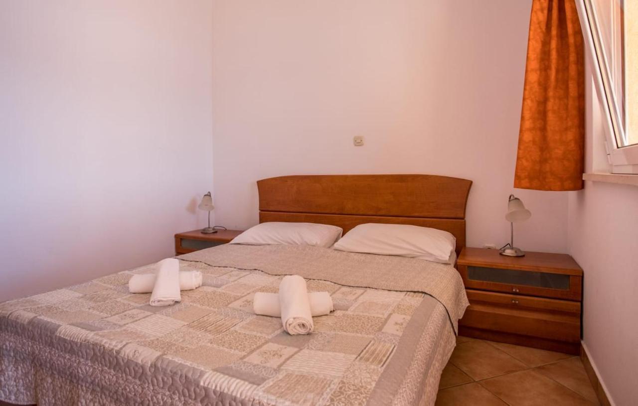 Apartmani Nikoletic Klek Exteriör bild