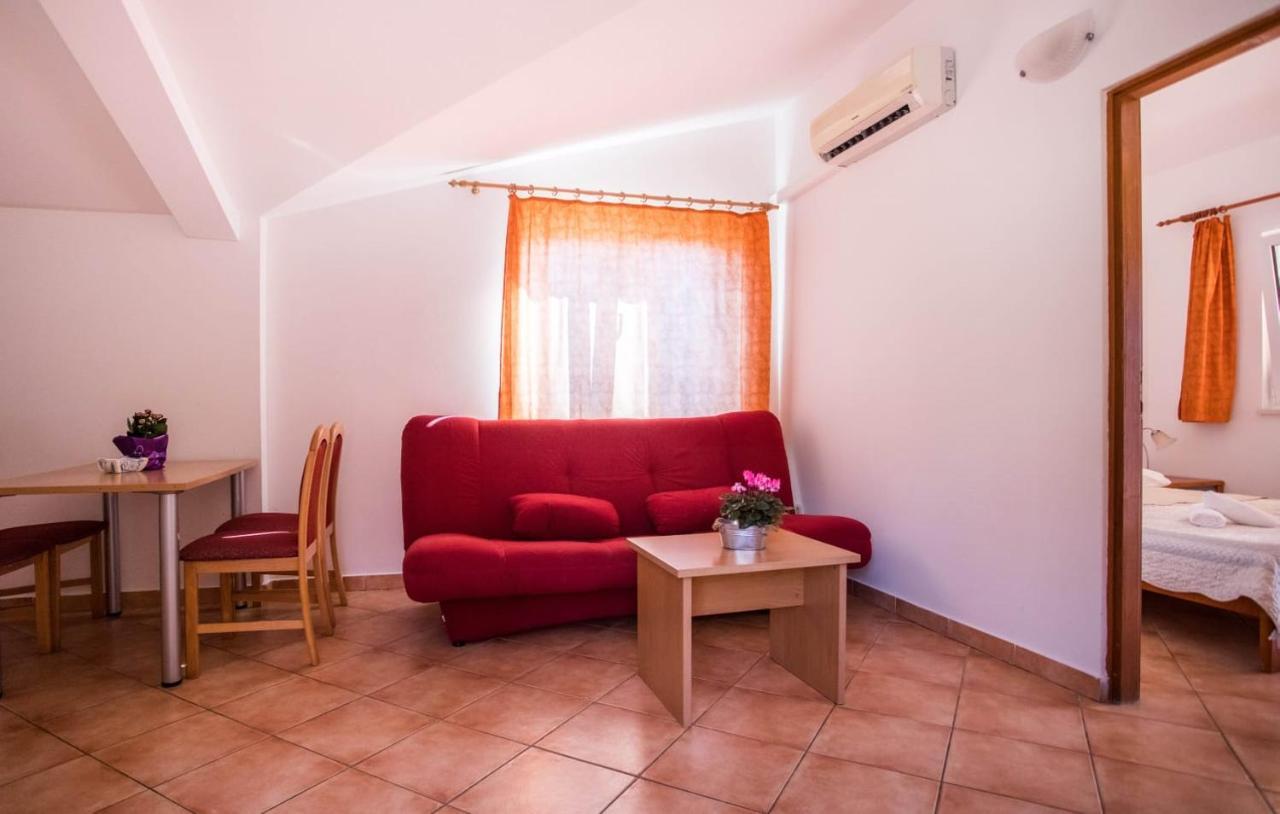 Apartmani Nikoletic Klek Exteriör bild
