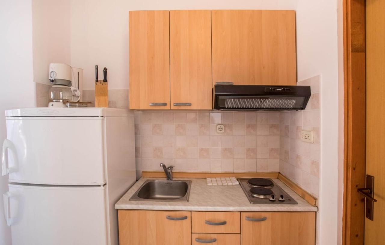 Apartmani Nikoletic Klek Exteriör bild